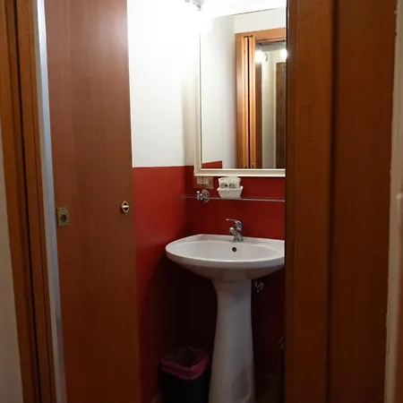 Imperial 3*